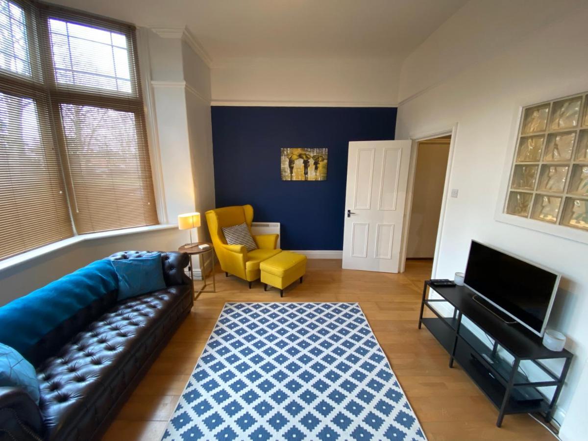 Stylish Apartment With Secure Parking Close To City Chester Zewnętrze zdjęcie